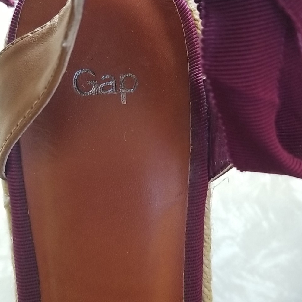 Platform wedge shoes. Tie around ankle - Picture 2 of 4